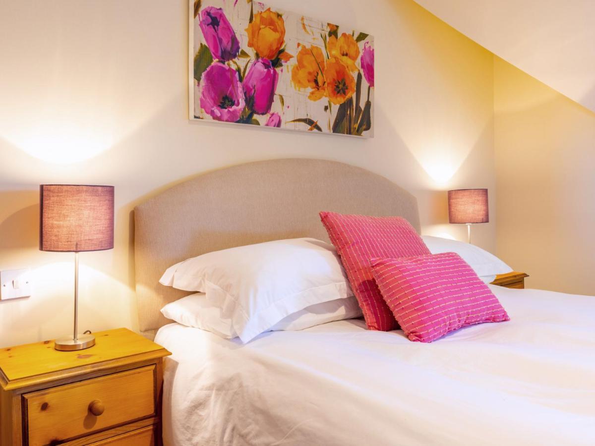 Ellingham Self-Catering Cottages Saint Peter Port Buitenkant foto