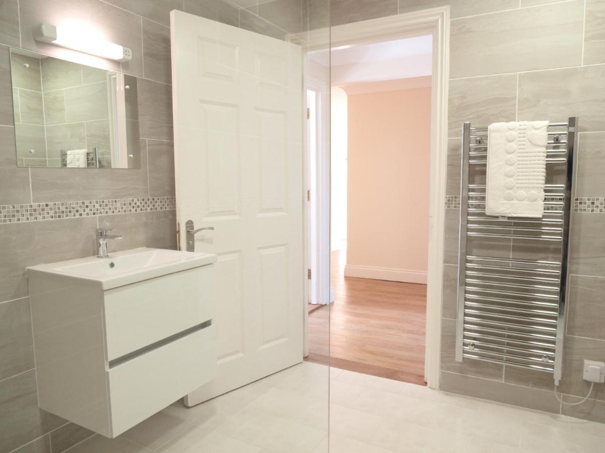Ellingham Self-Catering Cottages Saint Peter Port Buitenkant foto