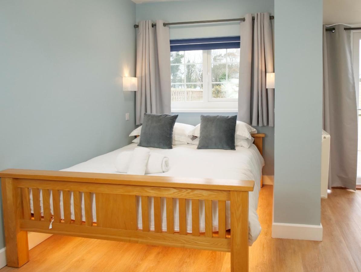 Ellingham Self-Catering Cottages Saint Peter Port Buitenkant foto