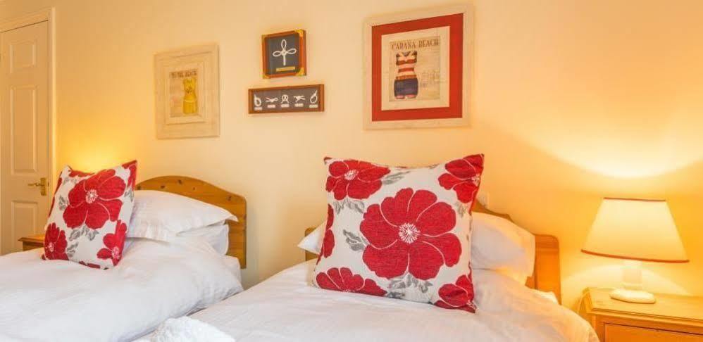 Ellingham Self-Catering Cottages Saint Peter Port Buitenkant foto